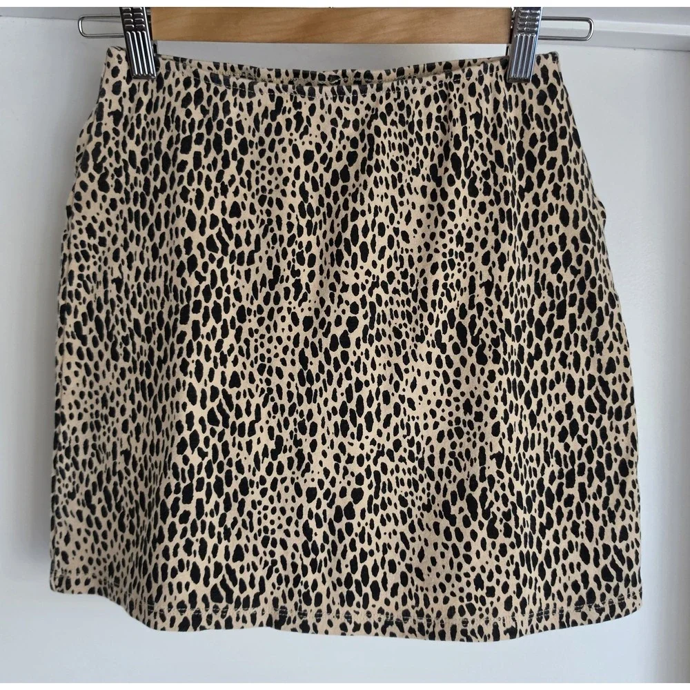 Brandy Melville Cotton Mini Skirt Leopard Print Beige Black A-line Lightweight